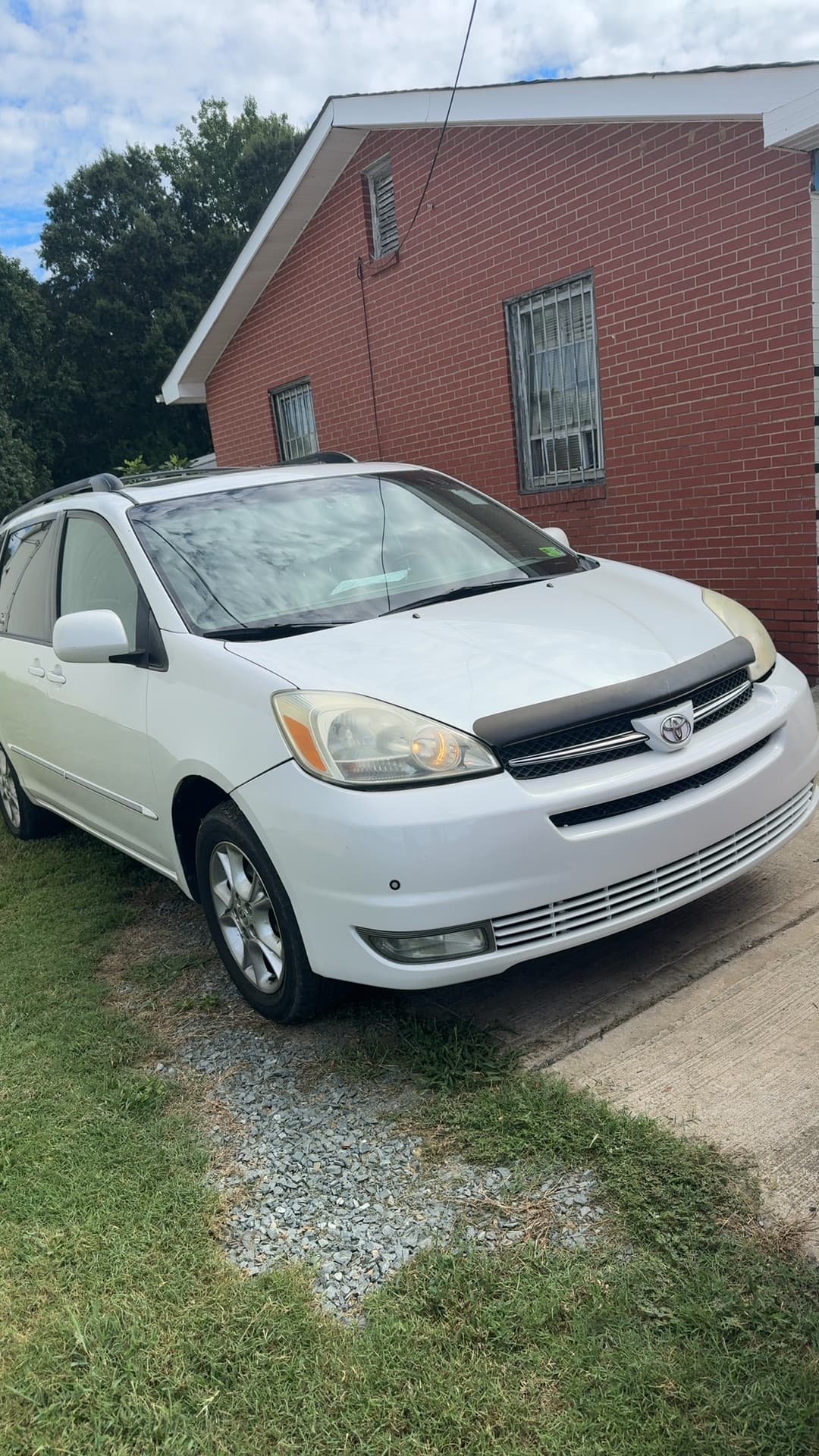 2005 TOYOTA Sienna XLE